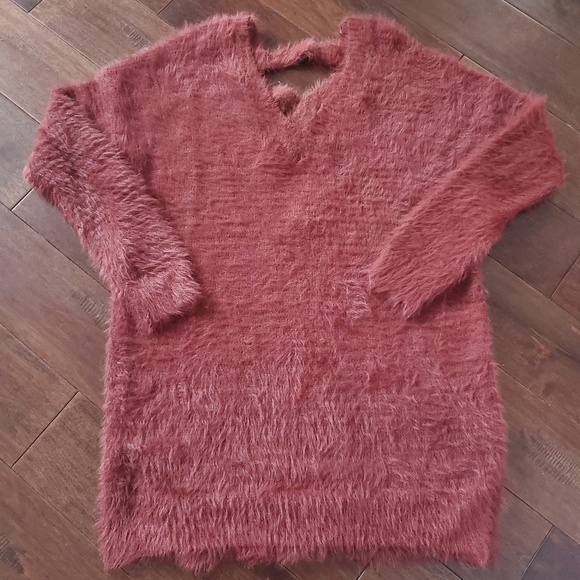 Rust color Kaisley soft sweater vneck caged says xs but fits like small-… - Picture 1 of 5